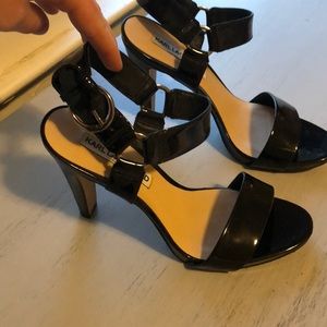 Karl lagerfeld black patent leather heels